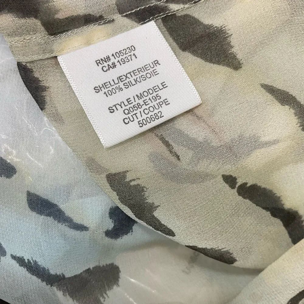 Equipment Cream Black 100% Silk Tiger Print Sheer Button Down Shirt Size XS - Picture 8 of 11